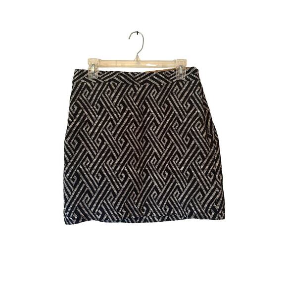 Banana Republic Heritage Geo Jacquard Mini Skirt Black White | Size 8 - Picture 2 of 8